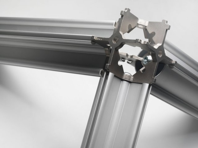 constructiv pila petite 1