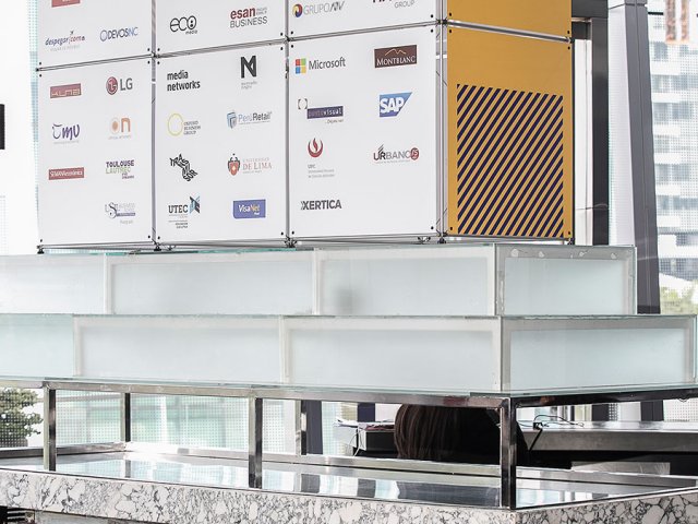 P�rtico clic NED 2018 - Burkhardt Leitner Modular Spaces #ned2018 #evento