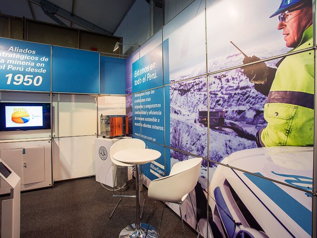 Stand Atlas Copco - Expomina 2018 - estructura modular pon - burkhardt leitner modular spaces