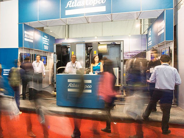 Stand Atlas Copco - Expomina 2018 - estructura modular pon - burkhardt leitner modular spaces