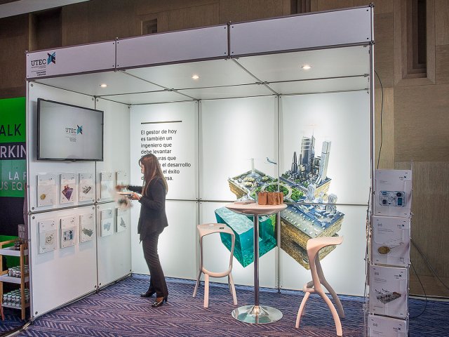 Stand UTEC - GDP 2017 / TRANSMISOR SAC / PON